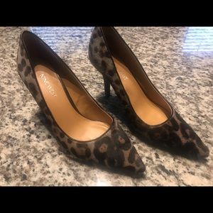 Furry Nine West heels 6.5